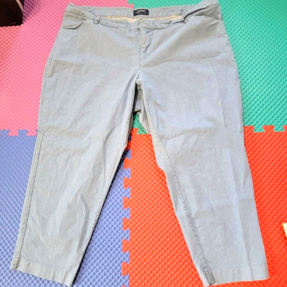 Women's Old Navy plus pixie capris